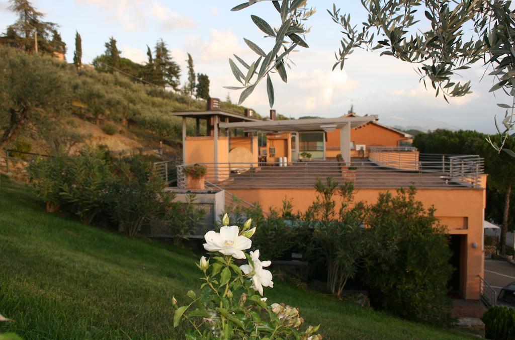 Hotel Il Castellaccio Piccione Экстерьер фото