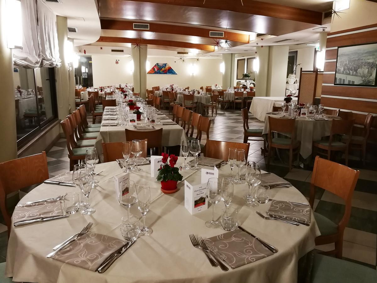 Hotel Il Castellaccio Piccione Экстерьер фото